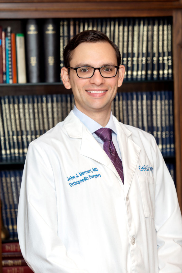 Orthopaedic Surgeon John J. Mercuri John J. Mercuri, MD